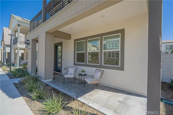 Valencia, CA 91381,27727 Bridge View PL