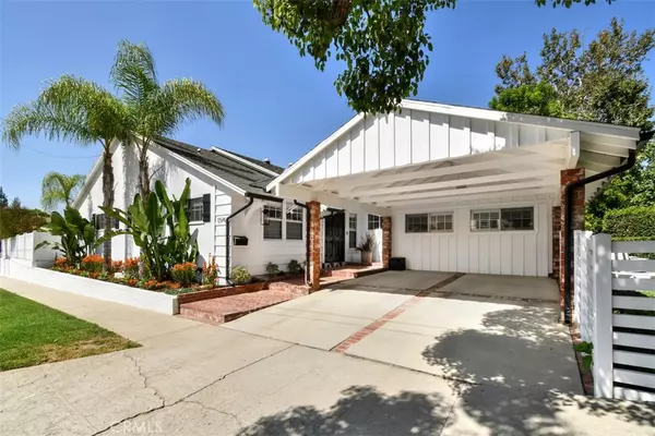 12614 Morrison ST, Valley Village, CA 91607