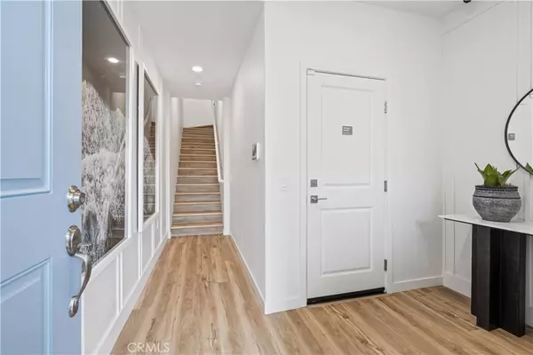 Ventura, CA 93003,2364 Haley Point DR #102