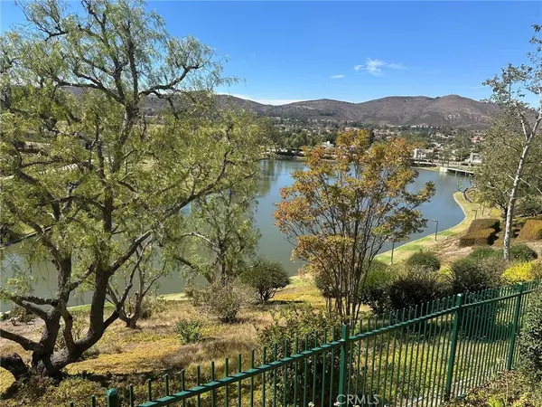 Simi Valley, CA 93065,287 Goldenwood CIR