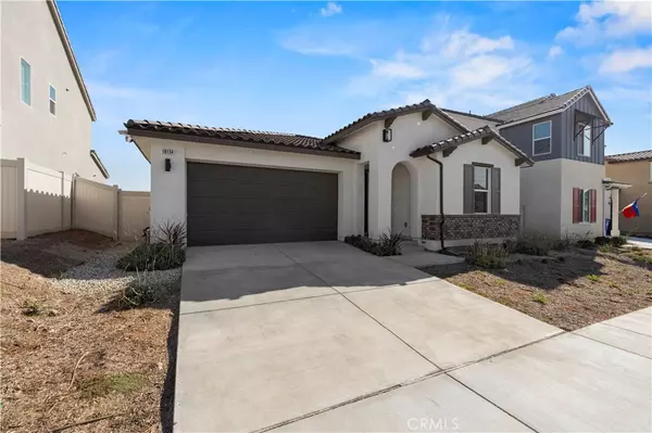 Saugus, CA 91350,18134 Outlook Way