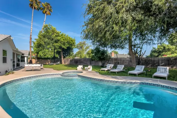 Winnetka, CA 91306,20548 Stagg ST