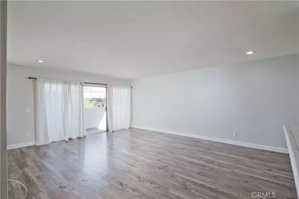 Encino, CA 91316,5454 Zelzah AVE #204
