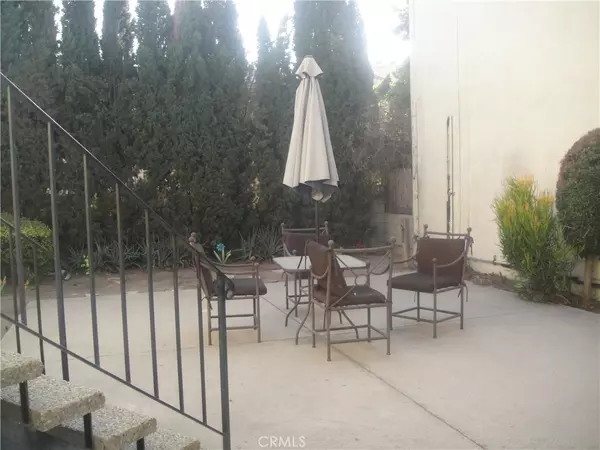 North Hollywood, CA 91605,7826 Laurel Canyon BLVD #3