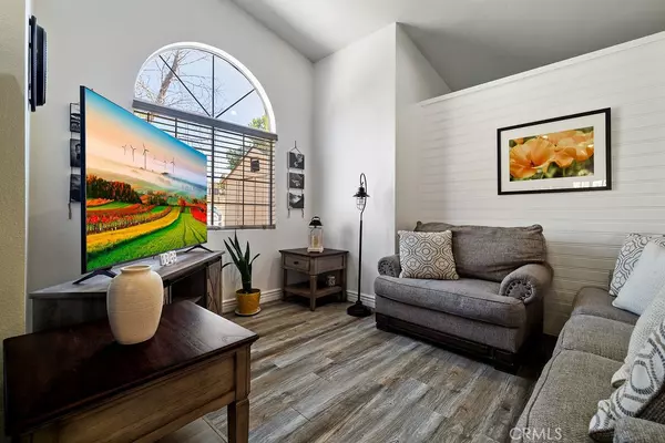 Lancaster, CA 93535,43443 Jennifer LN