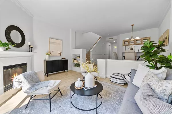 Valencia, CA 91355,24512 McBean Parkway #57