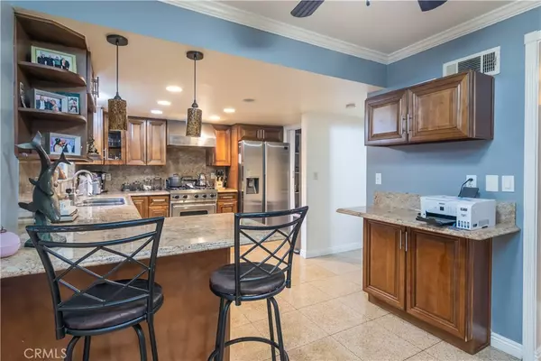 Tujunga, CA 91042,10948 Mountair AVE