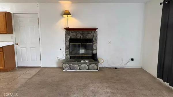 Apple Valley, CA 92307,22090 Cherokee AVE