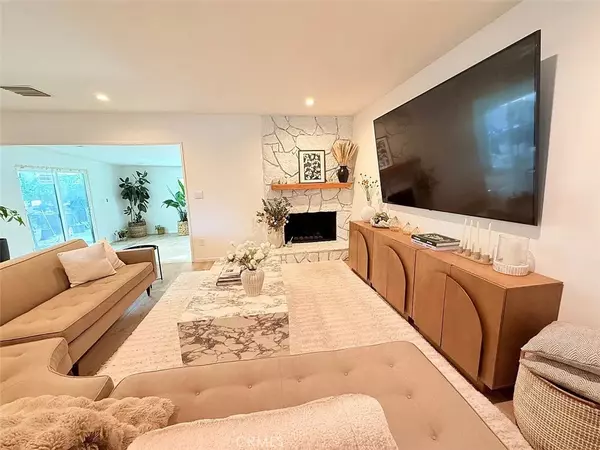 Winnetka, CA 91306,19921 Blythe ST