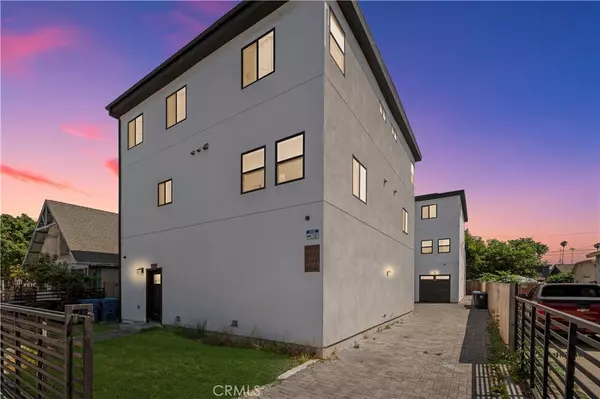 532 W Vernon AVE, Los Angeles, CA 90037