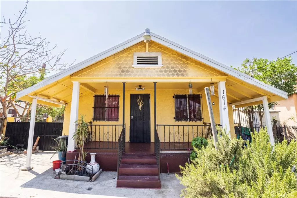 Los Angeles, CA 90011,1614 E 49th ST