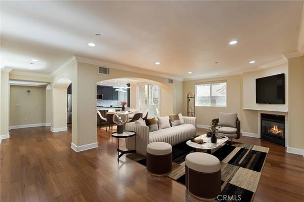 5305 Bellingham AVE #103, Valley Village, CA 91607