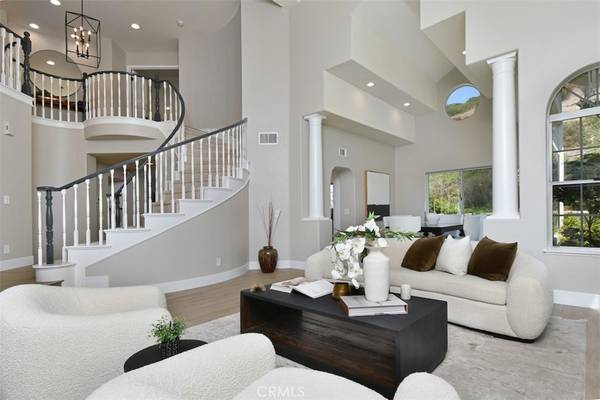 Westlake Village, CA 91361,2461 Kirsten Lee DR