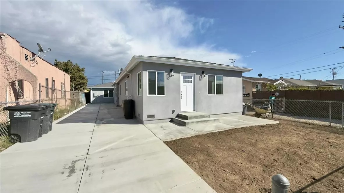 East Los Angeles, CA 90022,1346 Fraser AVE