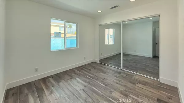 East Los Angeles, CA 90022,1346 Fraser AVE