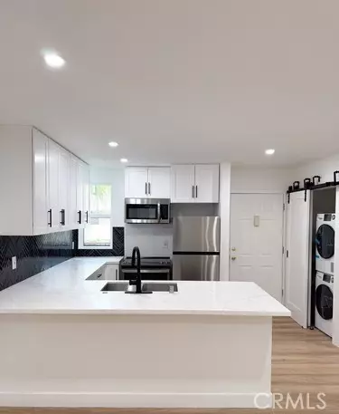 17000 Burbank BLVD #202, Encino, CA 91316