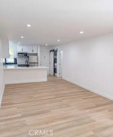 Encino, CA 91316,17000 Burbank BLVD #202