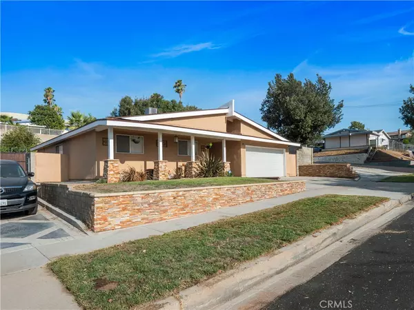 Canyon Country, CA 91351,18603 Fairweather ST