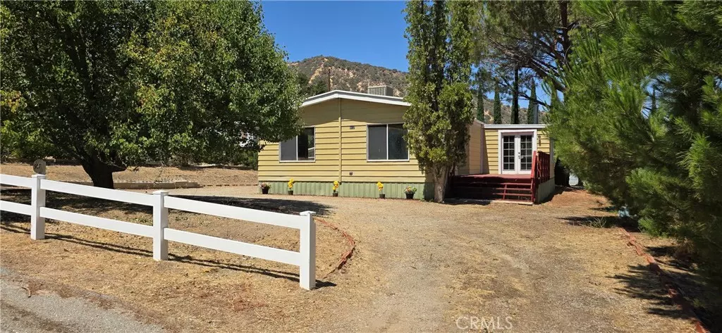 907 Yosemite DR, Lebec, CA 93243