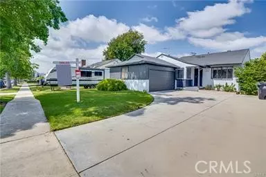 6255 Satsuma AVE, North Hollywood, CA 91606