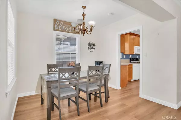 Burbank, CA 91505,1343 N Whitnall Hwy