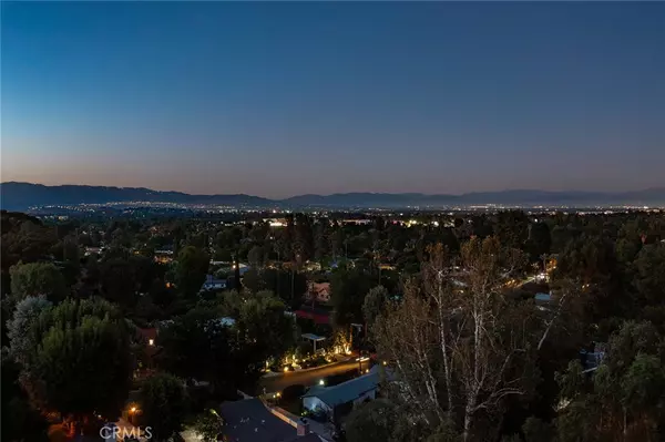 Woodland Hills, CA 91367,23341 Bessemer ST