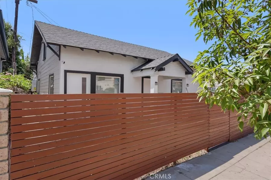 4616 Rosewood AVE, Los Angeles, CA 90004