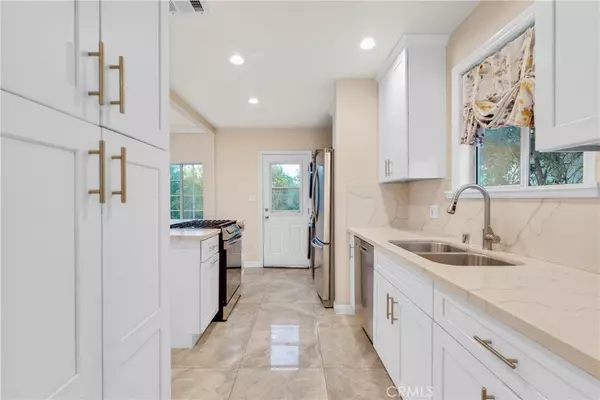 Reseda, CA 91335,19119 Lemay ST