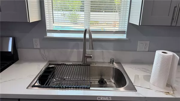 Simi Valley, CA 93063,4497 Bidwell ST