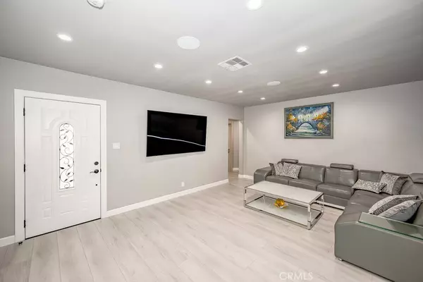 North Hollywood, CA 91606,6146 Morella AVE