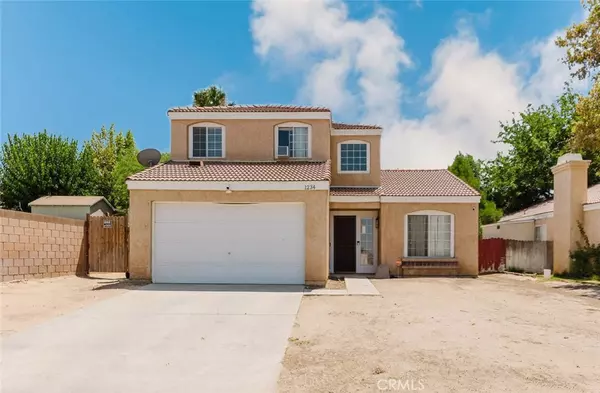 1234 E Kettering ST, Lancaster, CA 93535