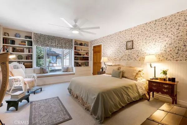 Woodland Hills, CA 91364,21230 Escondido ST