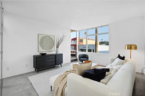 Venice, CA 90291,1121 Abbot Kinney BLVD #3