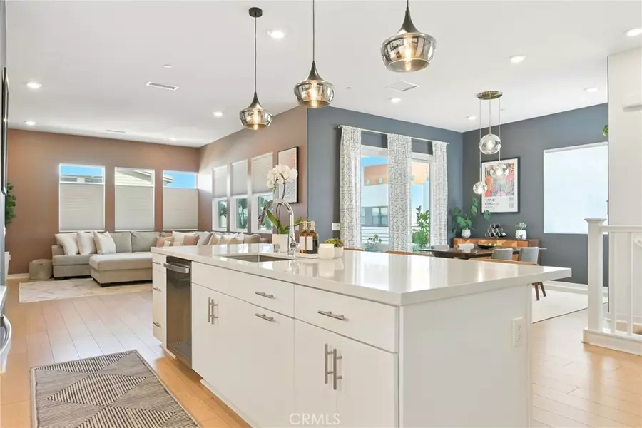 27475 Mercantile CT, Valencia, CA 91381