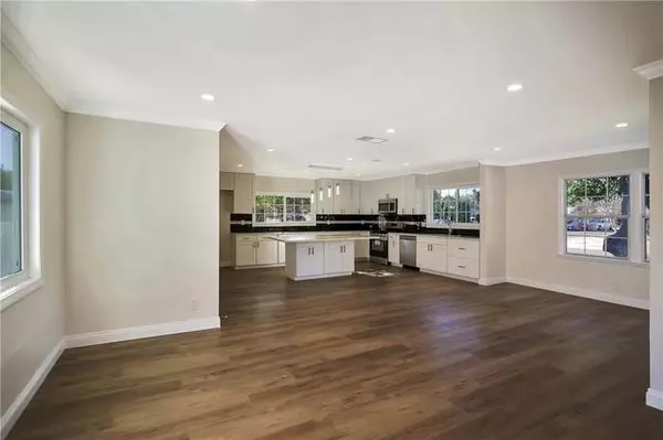 Tarzana, CA 91335,6362 Darby AVE