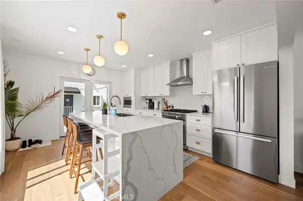 3345 Oakhurst AVE, Los Angeles, CA 90034