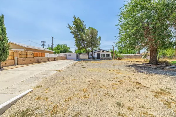 Lancaster, CA 93534,1024 W Newgrove ST