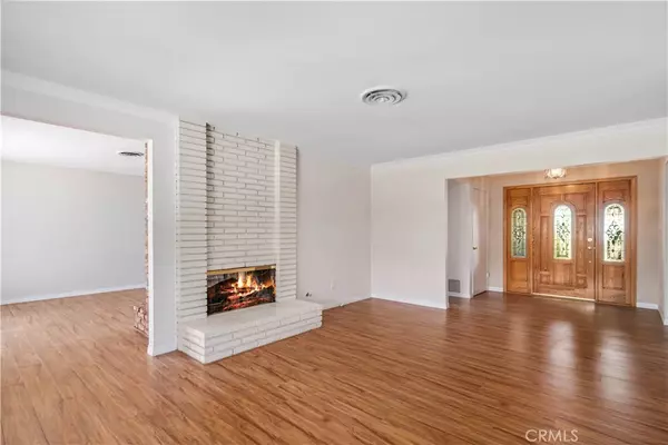 Lancaster, CA 93534,648 W Avenue J11