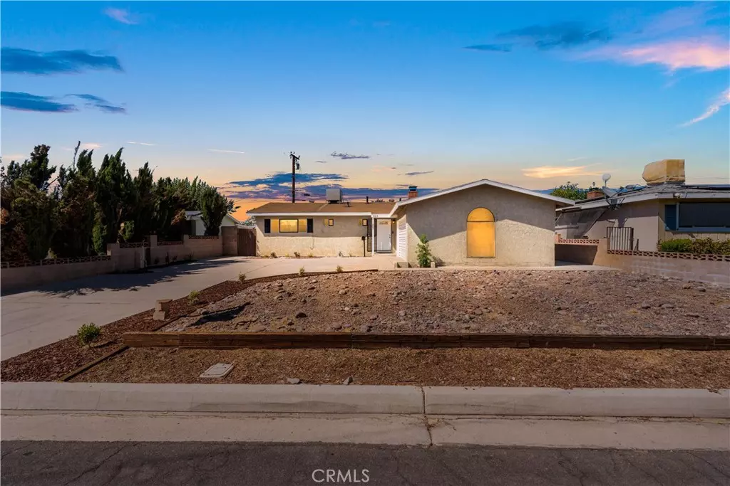 Lancaster, CA 93534,823 W Avenue J14