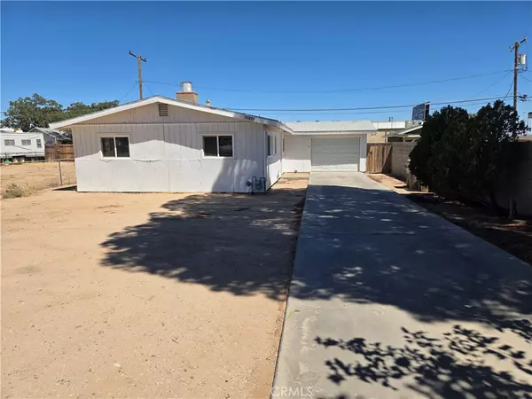 16366 Walnut ST, Hesperia, CA 92345