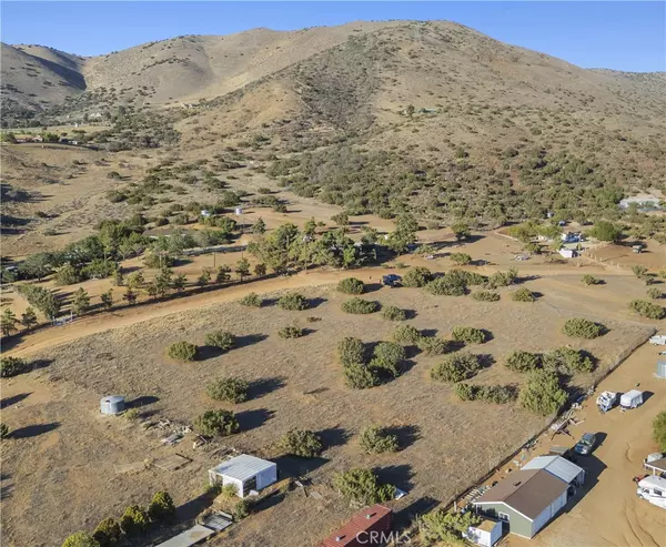 Acton, CA 93510,0 Dwight Lee