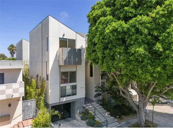 1040 N Curson AVE #3, West Hollywood, CA 90046