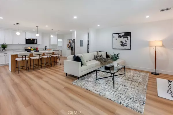 Winnetka, CA 91306,7661 Penfield AVE