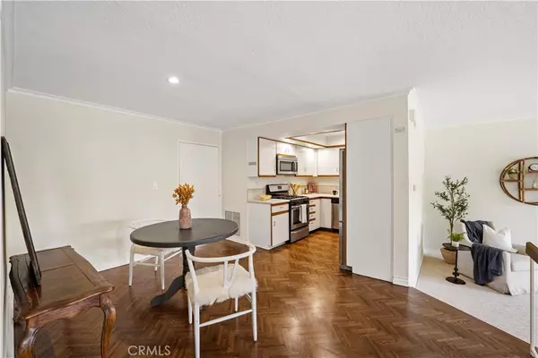 Agoura Hills, CA 91301,29125 Thousand Oaks BLVD #D