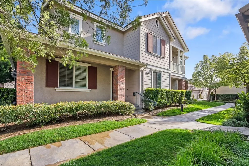 Valencia, CA 91354,27446 Acacia DR