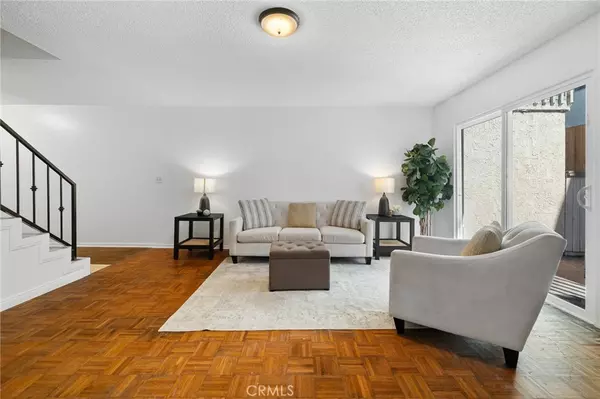 Hawthorne, CA 90250,13534 Cordary AVE #14