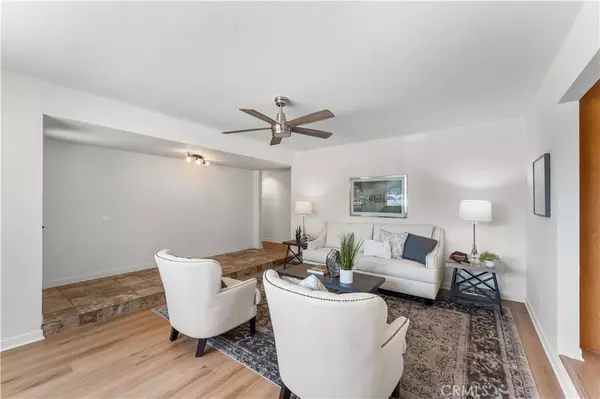 Fontana, CA 92335,9916 Toyon AVE