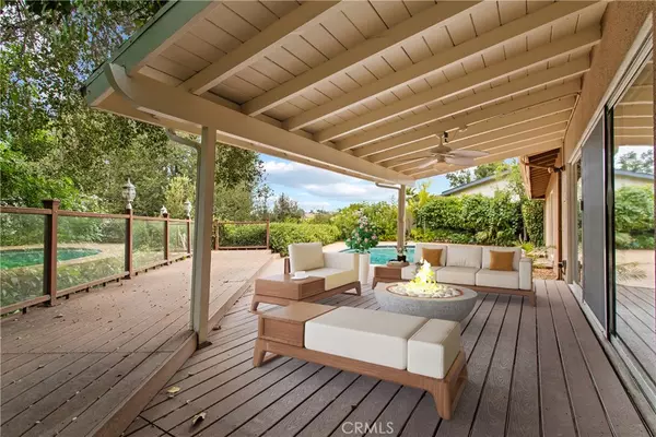 Woodland Hills, CA 91364,4616 COYLE