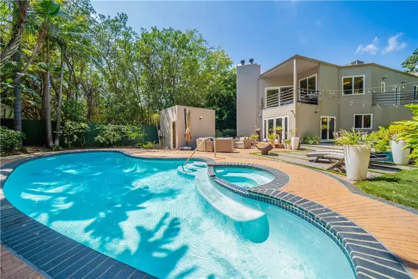 8100 Laurelmont DR, Los Angeles, CA 90046