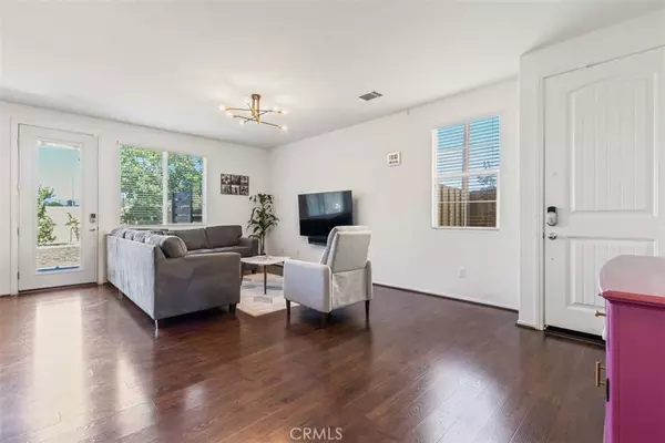 North Hollywood, CA 91606,11161 Laughlin LN